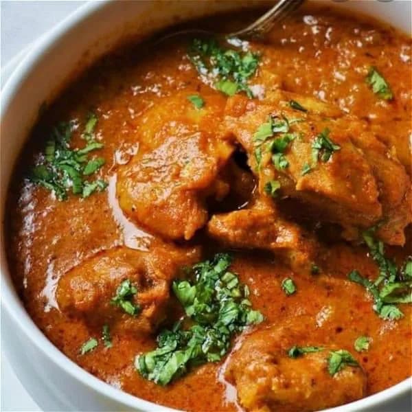 CHICKEN CURRY