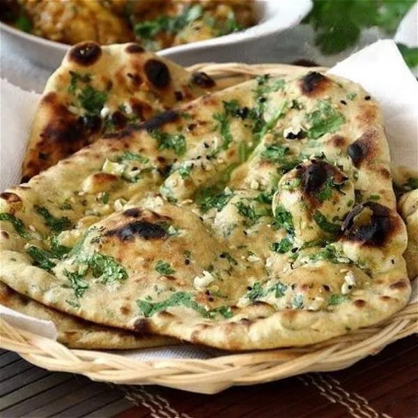 GARLIC NAAN
