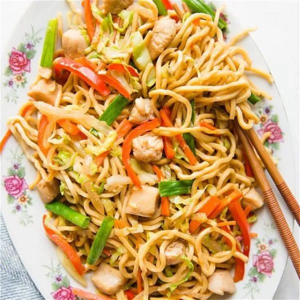 CHICKEN NOODLES